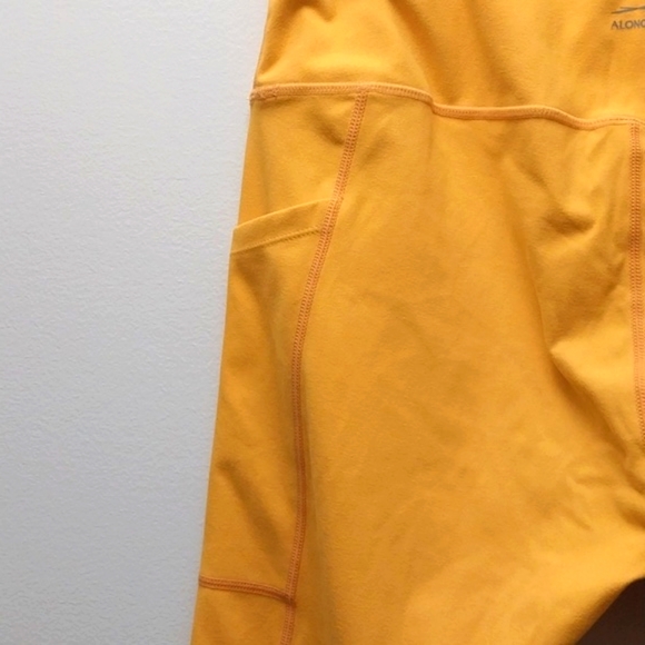 Along Fit High Waisted with Pocket both side Leggings sz Large in Golden yellow - Picture 6 of 9